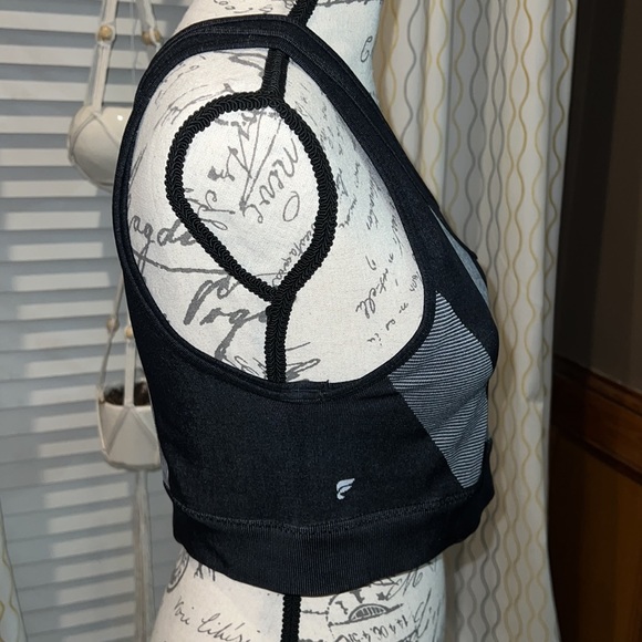 New Fabletics Indy Seamless Sports Bra Size XL. - Picture 2 of 12